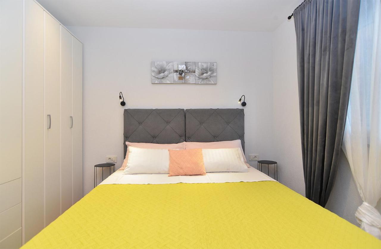 Apartment Snjezana 1064 罗维尼 外观 照片