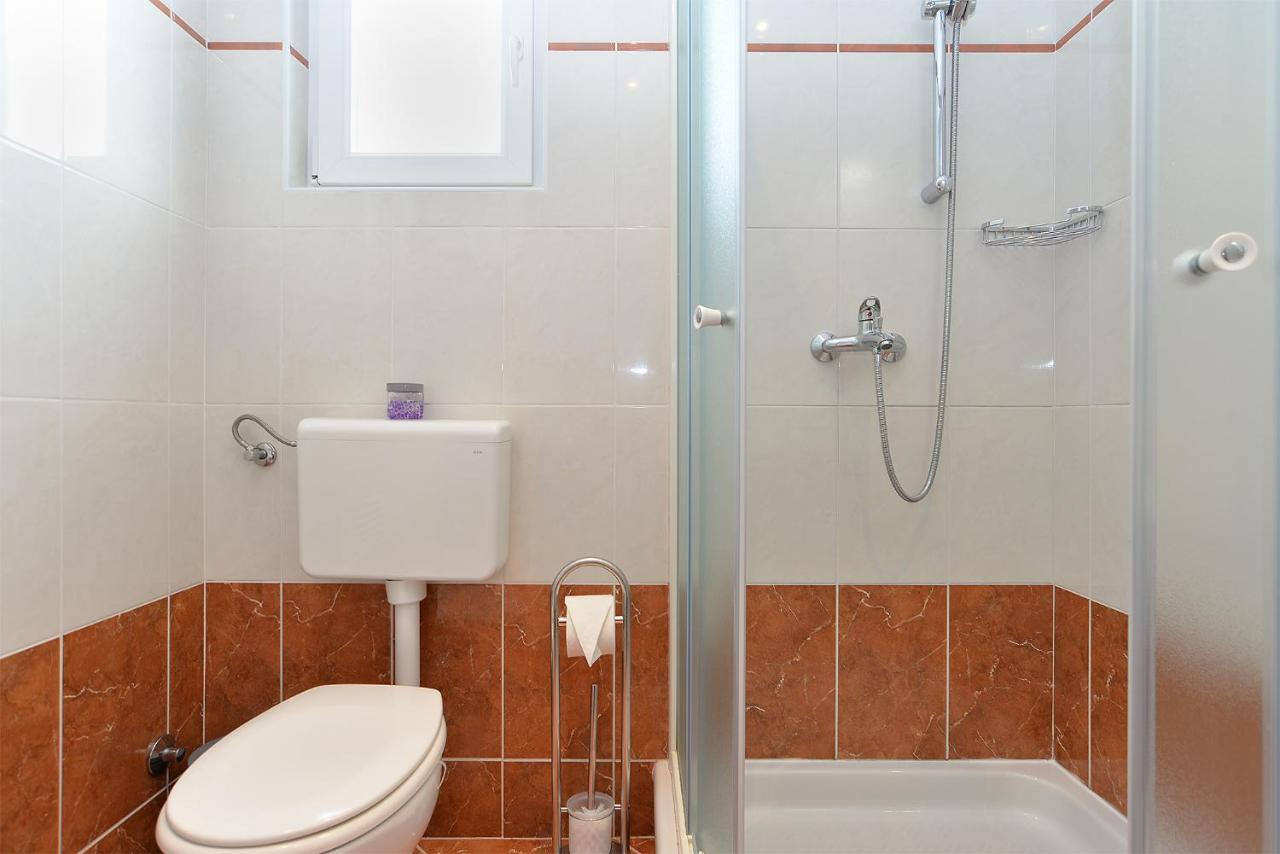 Apartment Snjezana 1064 罗维尼 外观 照片