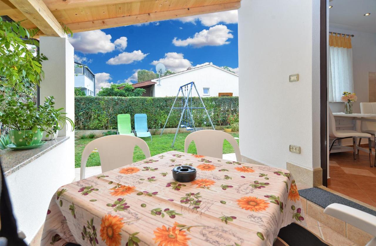 Apartment Snjezana 1064 罗维尼 外观 照片