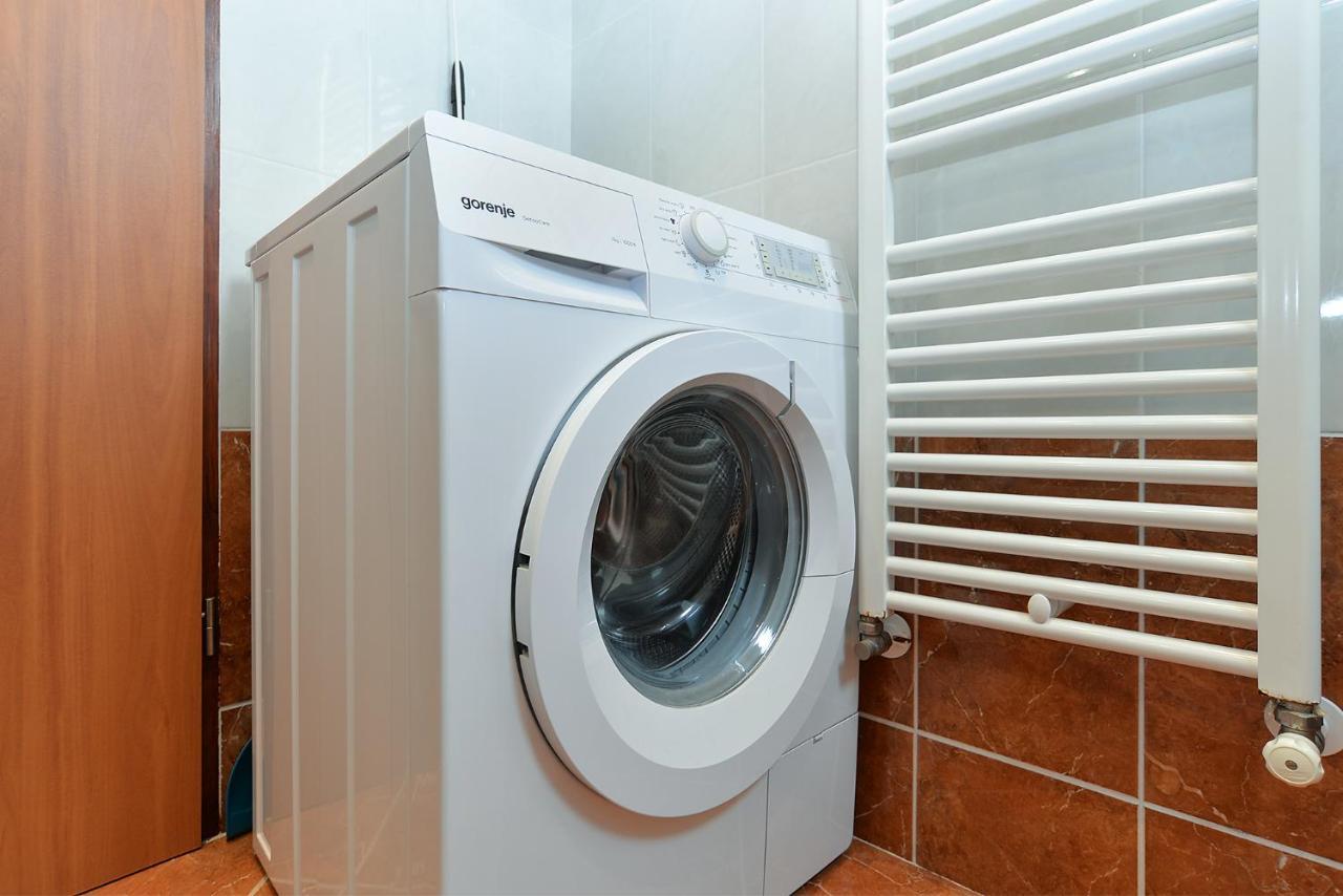 Apartment Snjezana 1064 罗维尼 外观 照片